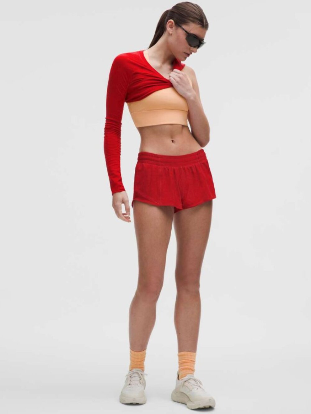 Lululemon Hotty Hot Low-Rise Lined Short 2.5" in Dark Red